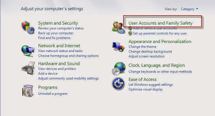 Chọn User Account and Family Safety để đặt mật khẩu máy tính Win 7